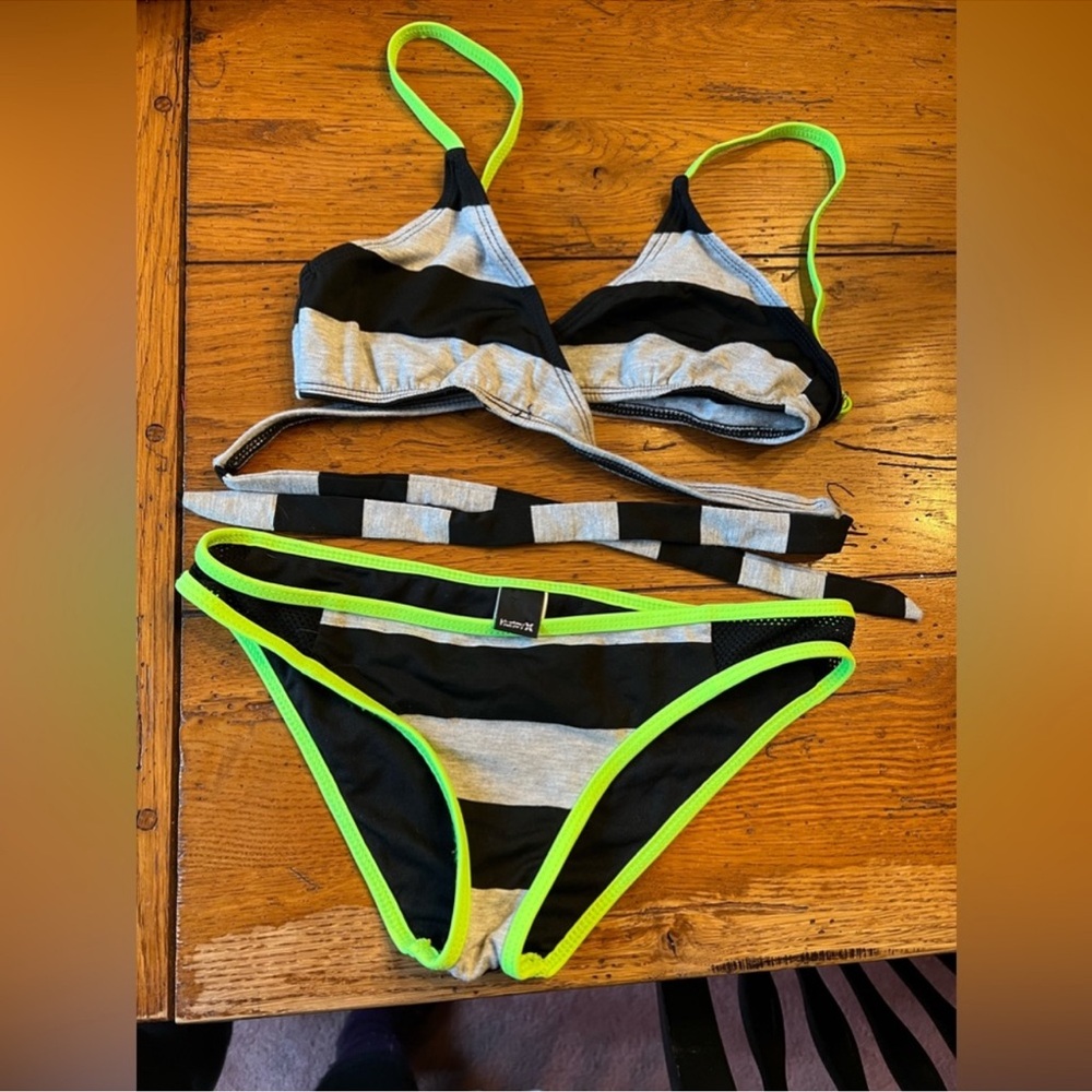 Hurley NWOT bikini